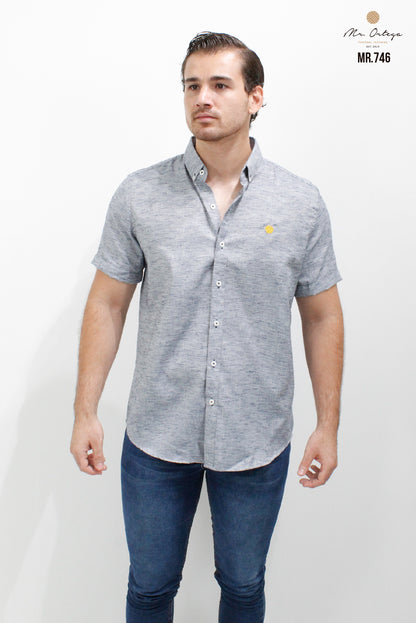 CAMISA GRIS LISO BORDADO ORO